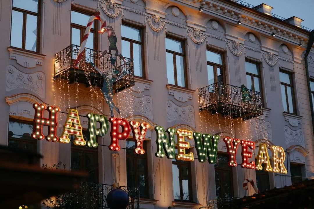Romanticatbilisi Exterior foto